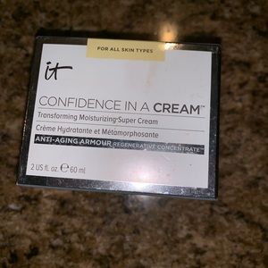 It cosmetics moisturizer